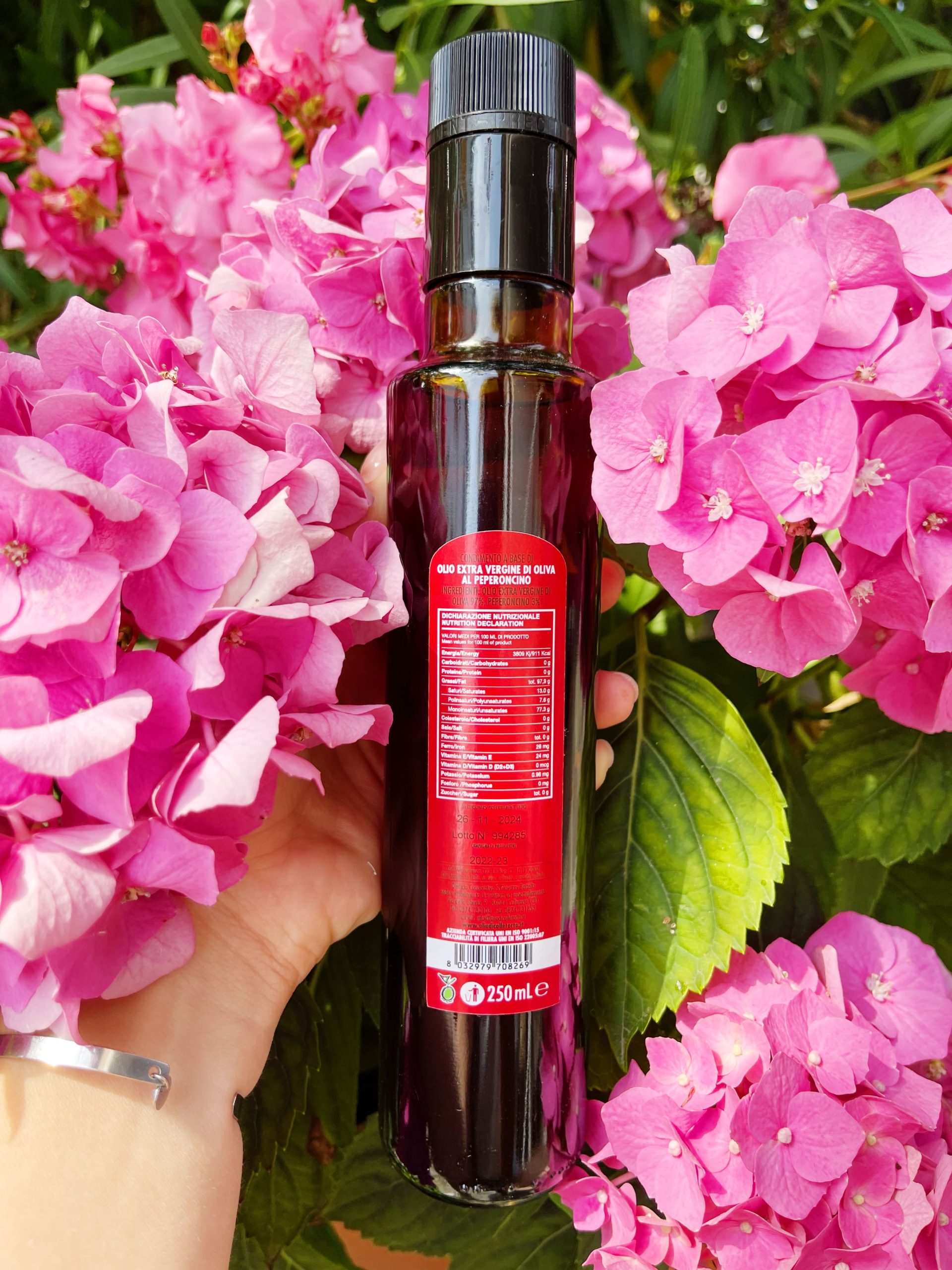 Olio extravergine d'oliva aromatizzato al peperoncino - immagine 2